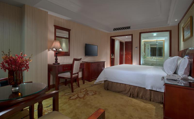 Vienna International Hotel Shanghai Pudong New District Caolu Екстериор снимка